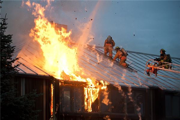 做梦梦见房子着火了是什么意思