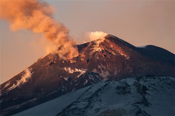 梦见火山爆发逃跑预示什么